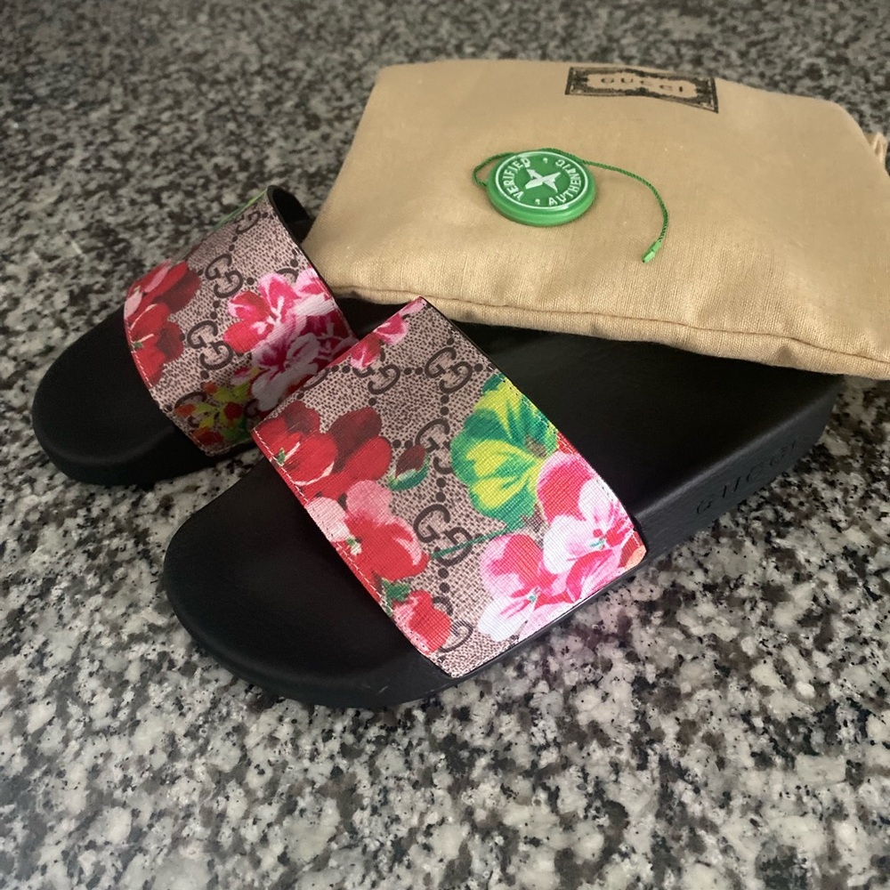 Gucci slides